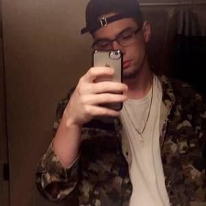 Meet your Posher, Alex